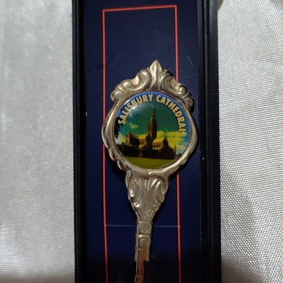 Bundle of collectible silver baby spoons with cases - Picture 9 of 12